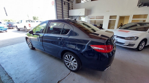 Imagen 3 de 10 de Peugeot 408 Feline 1.6 Hdi 2016