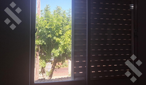 Venta Departamento 4 Amb, Remodelado A Nuevo. Pin, Neuquén