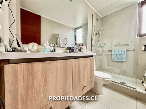 Departamento En Venta De 4 Dorm. En Lo Barnechea
