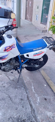Imagem 3 de 6 de Suzuki Dr 650