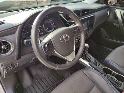 Imagen 6 de 8 de Toyota Corolla 2017