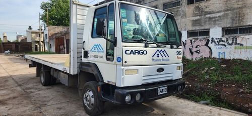 Ford Cargo 915