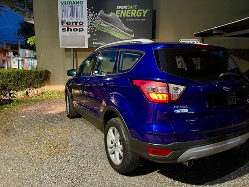 Ford Kuga Sel 2.0 L ecoboost 6AT FWD