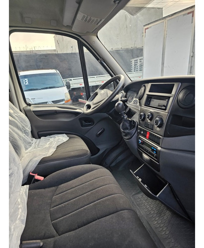 Iveco Daily 70c17 Cabine Dupla Carroceria Ano2014