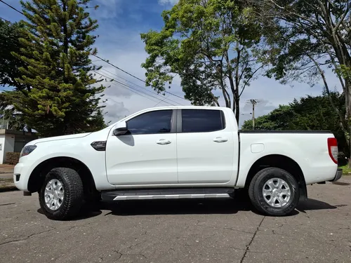 Ford Ranger 2.5 4x2 Gasolina Doble Cabina