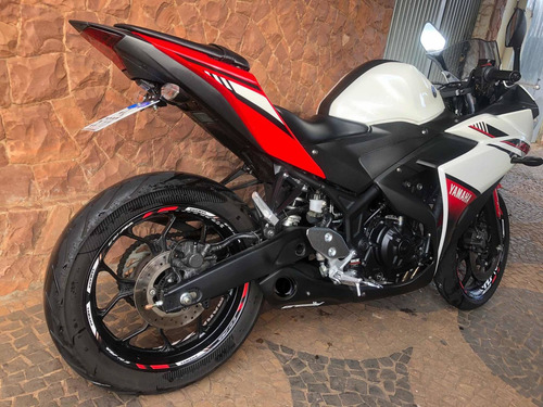 Yamaha R3 2017