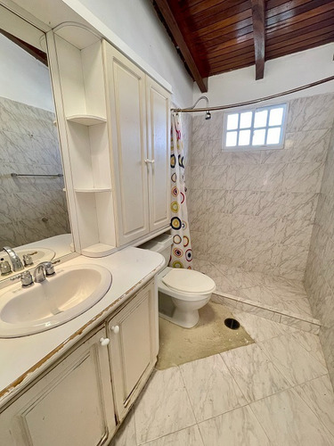 Imagen 8 de 12 de Townhouse En Venta En Lecheria C.r Villas Martinique