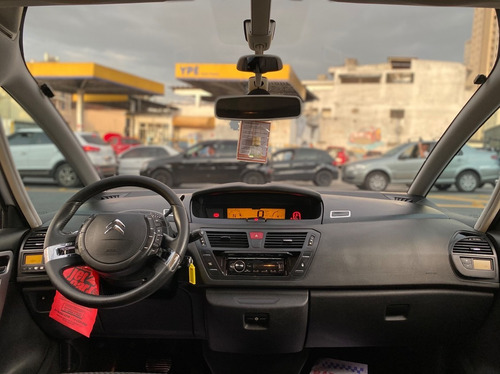 Imagem 8 de 12 de Citroen C4 Picasso 2.0 16v 2012