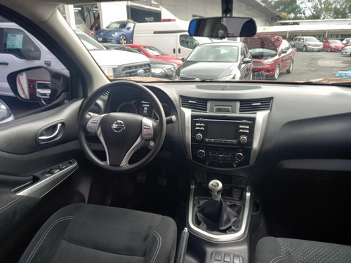 Imagen 8 de 14 de Nissan Frontier Le Manual
