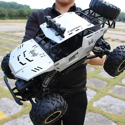 Camión todoterreno RC 110 4WD con motor sin escobillas, chasis metálico Camión todoterreno RC 110 4WD con motor sin escobillas, chasis metálico