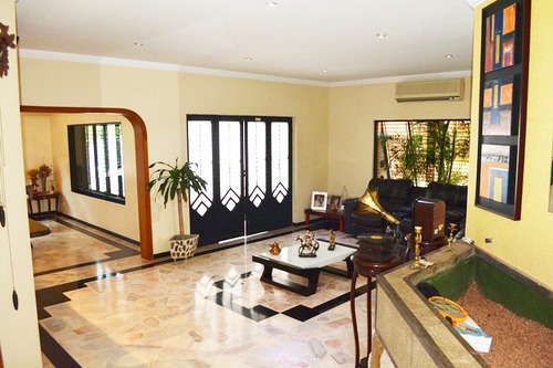 Imagen 6 de 19 de Rosaura Cortez Vende Casa Con Piscina En Urb. El Bosque Valencia (calle Cerrada)