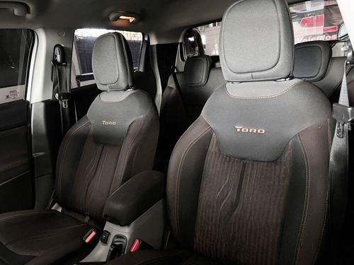 Fiat Toro 2.0 Volcano 4x4 Aut. 4p