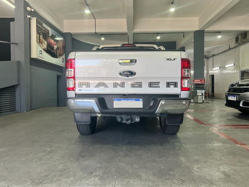 Imagen 7 de 22 de Ford Ranger Xlt 4x4 3.2 Usada 2021 Nueva Manual
