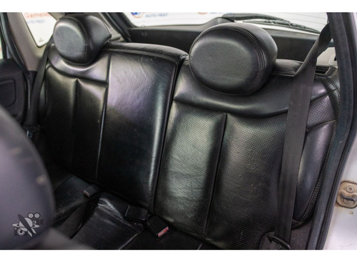 Citroën C3 1.4 I GLX 8V FLEX 4P MANUAL