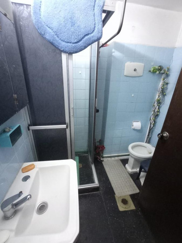 Imagen 9 de 10 de Apartamento -av. Italia Frente A Shop. Plaza Italia Con Gran Vista Despejada