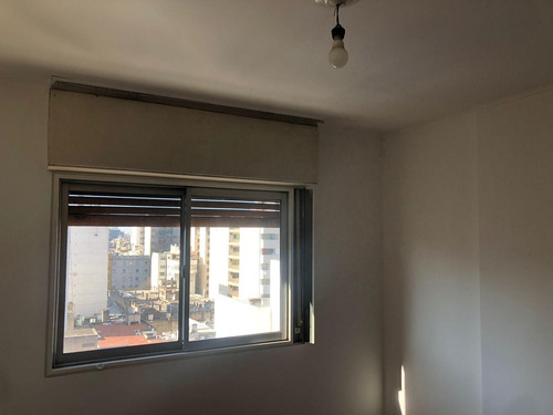 2 Dormitorios - 2 Balcones - Alquiler - Departamento - Centro
