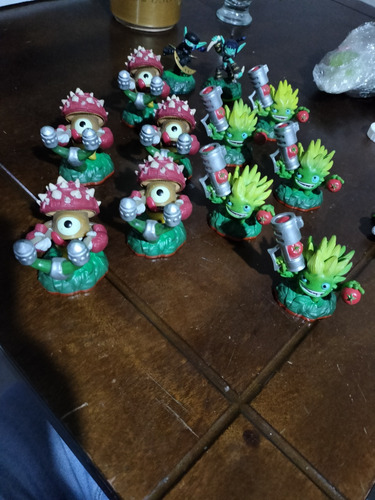 Figuras De Acción Skylanders Lote 12 Pzas Remate (Usado)