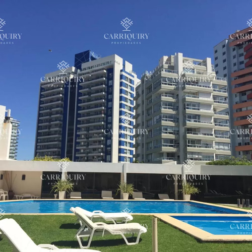 Apartamento De 3 Dormitorios En Alquiler En Playa Brava - Punta Del Este