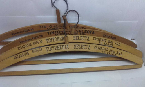 Lote De 4 Perchas De Madera Sastreria Tintoreria Selecta 