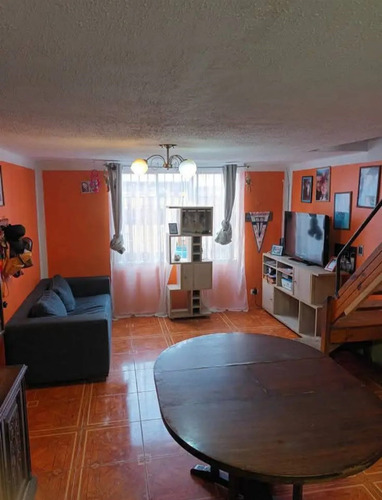 Vendo Casa 4 Dormitorios, 3 Estacionamientos En Quilicura.
