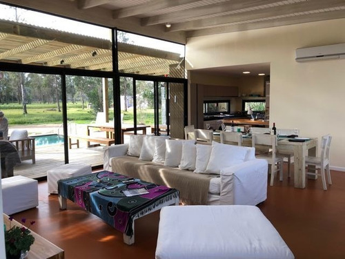 Casa En Venta De 4 Dormitorios En Polo Punta Del Este