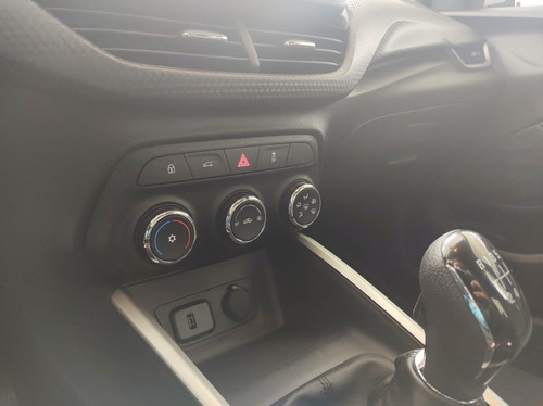 Imagen 7 de 11 de Chevrolet Onix Plus Lt Mt