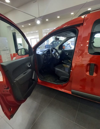 Imagen 9 de 16 de Nueva Renault Kangoo Stepway 1.6 Nafta 2022 ( Cp)