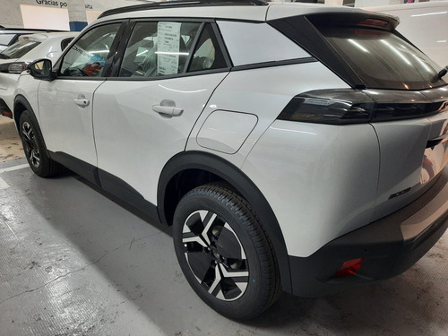 Peugeot 2008 1.0T Allure