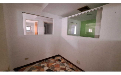 Alquiler Los Chaguaramos Local Comercial En Edificio