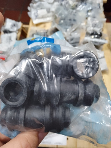 Bushing Gomas De Pasadores Festiva Kia Rio