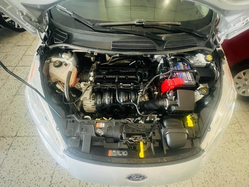 Imagen 10 de 10 de Ford Fiesta Se Plus 4 Puertas 2016