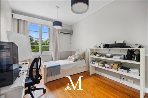 Casa En Venta- Belgrano-zona Embajadas- Pileta Y 3 Cocheras