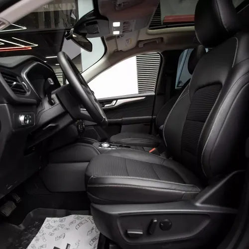 Ford Escape titanium 2.0