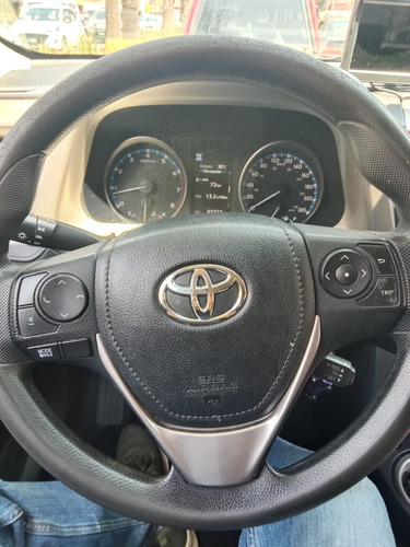 Toyota RAV4 2.5 Le At
