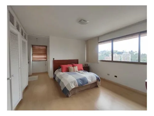 Apartamento En Los Naranjos,