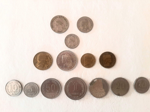 Lote 14 Monedas Argentinas. Décadas 20, 30, 40, 50 (Usado)