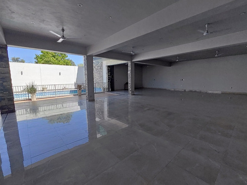 Casa Con Alberca/quinta En Venta, Gómez Palacio
