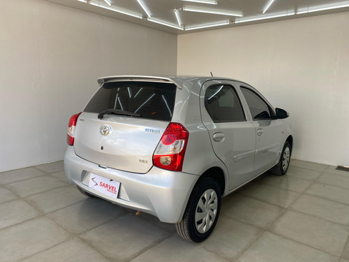 Toyota Etios 1.3 X 16V FLEX 4P MANUAL