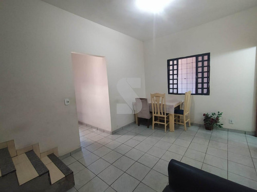 Imagem 7 de 23 de Casa 4 Quartos, 2 Suítes E Garagem Para 4 Carros No Jardim Riacho Em Contagem - 27397