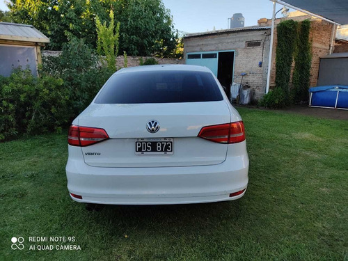 Volkswagen Vento 2.0 Advance 115cv 2015