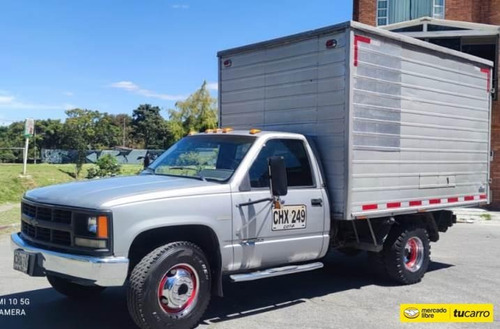 Furgon Chevrolet Cheyenne 3.500