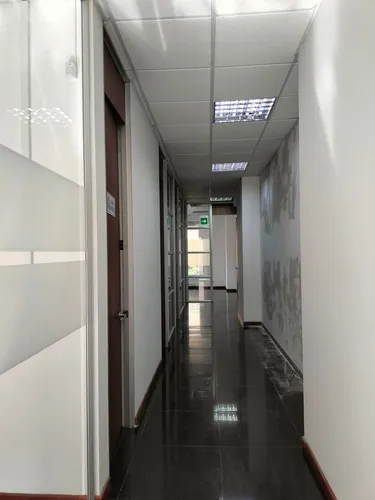 Oficina En Arriendo En Los Rosales. Cod A1105075