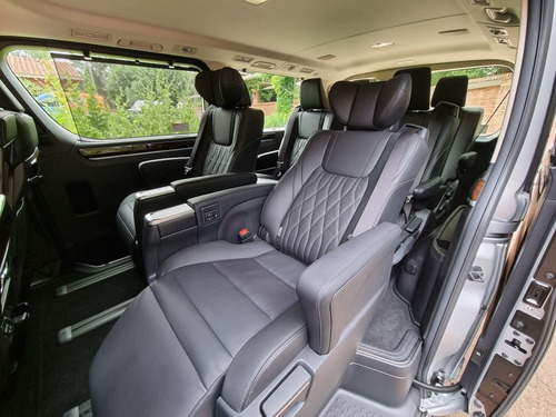 Imagen 9 de 14 de Toyota Hiace 2023 2.8 Tdi Wagon 6at 10a