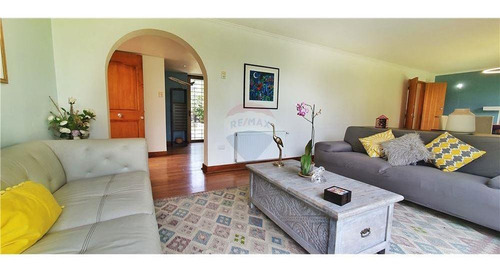 Imagen 5 de 29 de Estupenda Y Linda Casa!! Acogedor Y Amplio Jardín