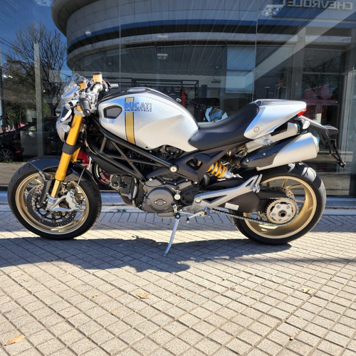 Imagen 2 de 13 de Ducati Monster 1100 S Gris Año 2010 Ducati Rosario