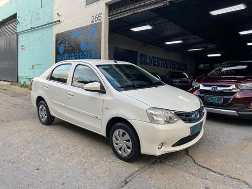 Toyota Etios Sedan X 1.5 16v 4p - 2016-2017