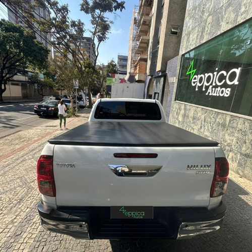 Toyota Hilux 2.7 Srv Cab. Dupla 4x2 Flex Aut. 4p