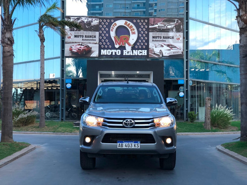 Toyota Hilux 2017 Srv Pack 2.8 Manual 4x2 Con Cuero !
