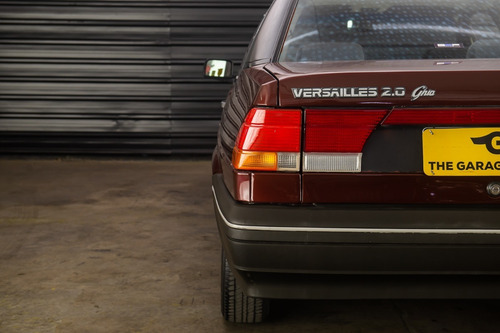 Imagem 3 de 10 de 1991 Ford Versailles Ghia 2.0 Duas Portas