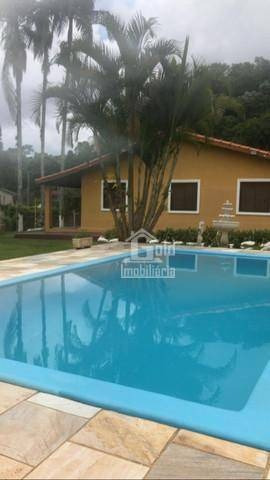 Chácara Com 1690m² Com 4 Dormitórios, Piscina, Excelente Infraestrutura Na Cidade De Arujá-sp - Ch0043